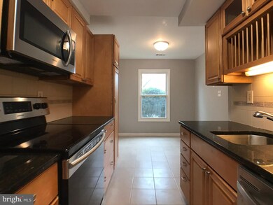 2212 Dawn Ln, Temple Hills, MD 20748 - photo 6