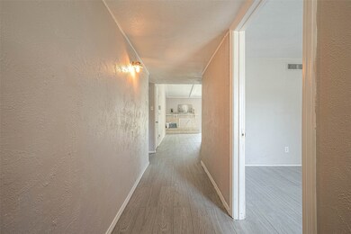 15811 Ironside Creek Dr, Houston, TX 77053 - photo 4