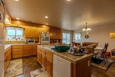 71899 Hines Logging Rd, Hines, OR 97738 - photo 5