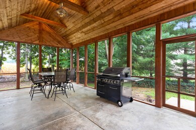 Screened in Patio