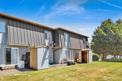 211 Maple St, Lynden, WA 98264 - photo 5