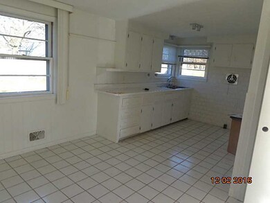 113 Turner St, Warwick, RI 02886 - photo 2