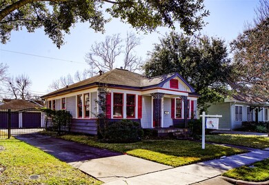722 W Temple St, Houston, TX 77009 - photo 2