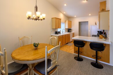 3706 SW Sam Snead Ct, Redmond, OR 97756 - photo 6