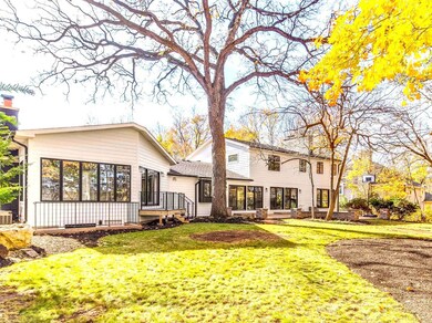 953 Anne Rd, Naperville, IL 60540 - photo 4