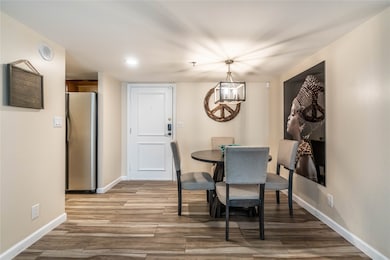 Sage Condominiums unit 913, Houston, TX 77056 - photo 3