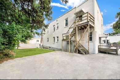 unlisted-address, Yonkers, NY 10703 - photo 3