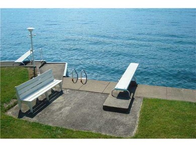 Waterfront/Dock/Pier