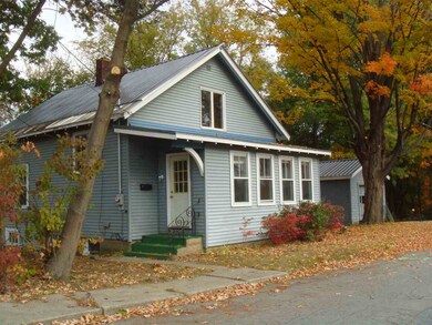 17 Edgewood St, Claremont, NH 03743 - photo 2