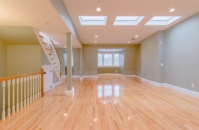 32 Upton St unit 4, Boston, MA 02118 - photo 4