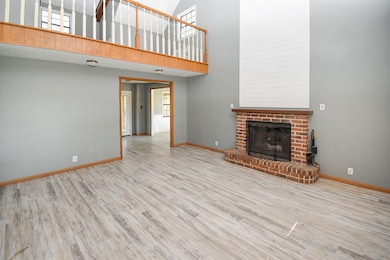 675 Evangeline Dr, Vidor, TX 77662 - photo 3