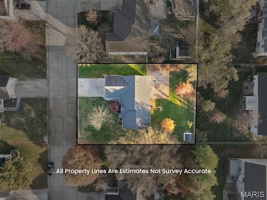 1926 Meriwether Dr, Washington, MO 63090 - photo 2