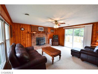 Den/Family/Great Room - Family Room View