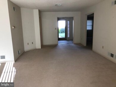 416 Benjamin Dr, Chambersburg, PA 17201 - photo 7