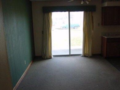 215 Poplar St, Tipton, IN 46072 - photo 3