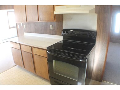 2601 33rd Ave SW, Cedar Rapids, IA 52404 - photo 5