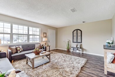 6607 Aires Rd, Jacksonville, FL 32244 - photo 3