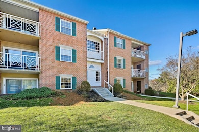 6 Ballindine Ct unit 101, Lutherville Timonium, MD 21093 - photo 2