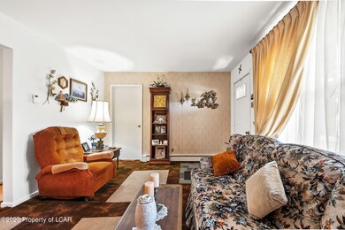 550 Woodlawn Ave, Mountain Top, PA 18707 - photo 5