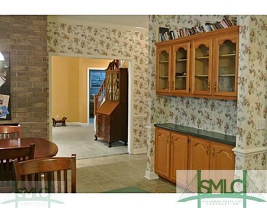Butler Pantry.