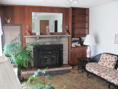 6609 E Manslick Rd, Louisville, KY 40228 - photo 4