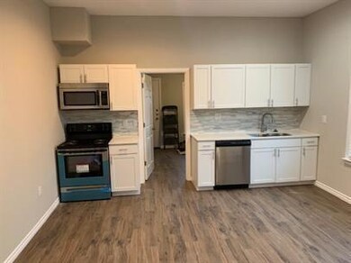 821 W Day St unit 821, Denison, TX 75020 - photo 3