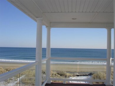 406 N End Blvd unit 4, Salisbury, MA 01952 - photo 2