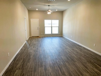 1915 Langford Ave unit A, Lubbock, TX 79407 - photo 3