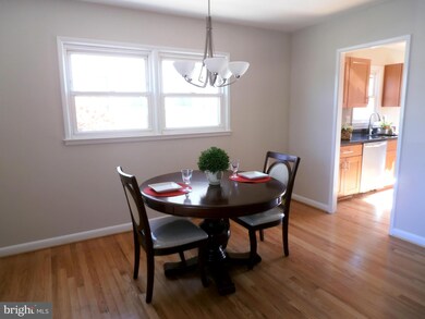 1102 Montrose Ave, Laurel, MD 20707 - photo 5