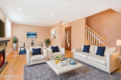 538 Leverett Ave, Staten Island, NY 10308 - photo 2