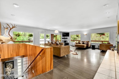 3890 Janet Lee Circle 005