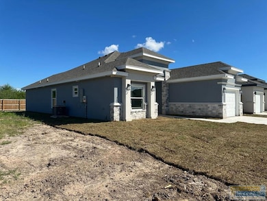 37844 Vineyard Dr, Brownsville, TX 78526 - photo 4