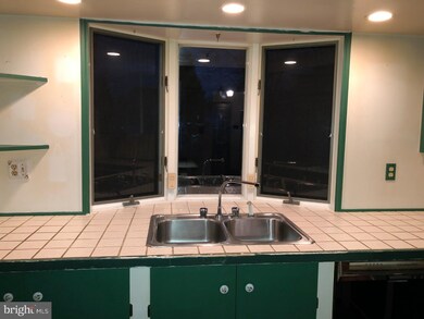 418 Silver Ave, Southampton, PA 18966 - photo 7