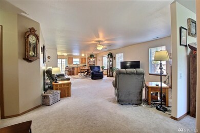 209 Roberts St NE, Orting, WA 98360 - photo 2