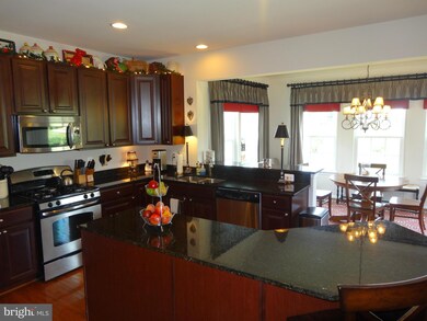 5119 Scenic Dr, Perry Hall, MD 21128 - photo 4