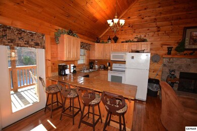1616 Little Cabin Loop, Sevierville, TN 37862 - photo 7
