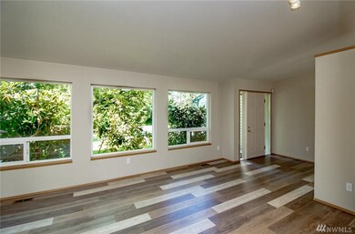 210 117th Place SE, Everett, WA 98208 - photo 2