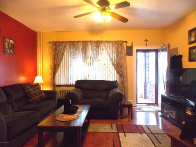 215 East St, Coaldale, PA 18218 - photo 3