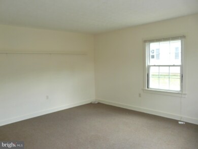 394 W Old Cross Rd, New Market, VA 22844 - photo 4