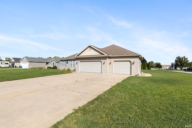 19571 Gentle Stream Cir, Goshen, IN 46528 - photo 4