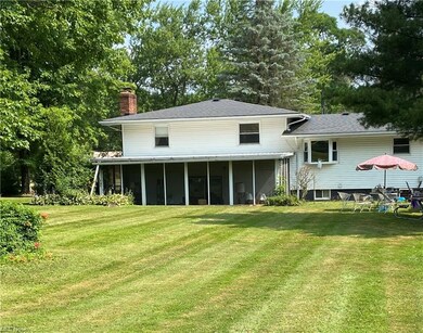 558 Crackel Rd, Aurora, OH 44202 - photo 2