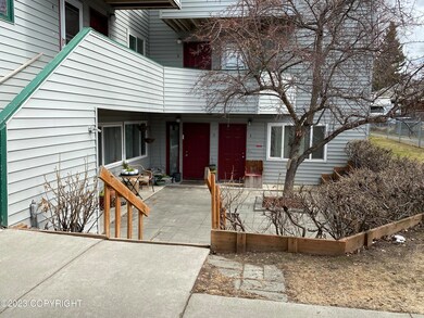 Front Patio entry