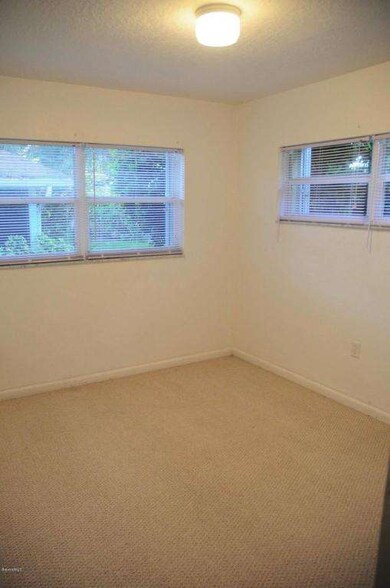 238 Woodland Unit 3 006