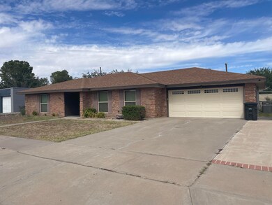 14853 Holden Cir, Horizon City, TX 79928 - photo 2