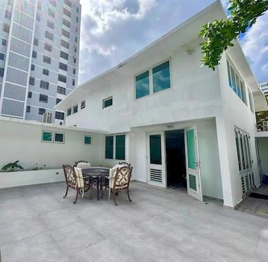 13 Calle Rodriguez Serra, San Juan, PR 00907 - photo 2