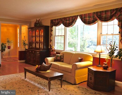 1139 Greenway Rd, Cockeysville, MD 21030 - photo 7