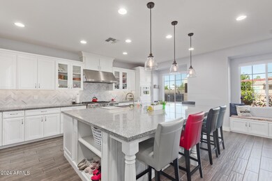 GOURMET KITCHEN