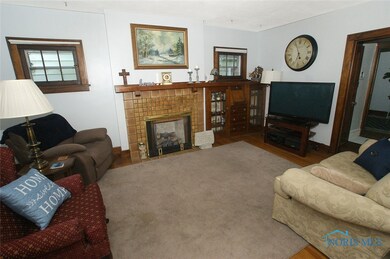 Living rm gas fireplace