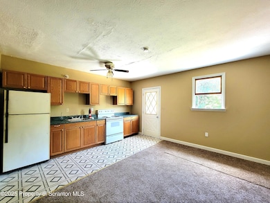 134 S Main St unit E, Archbald, PA 18403 - photo 5