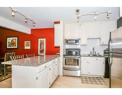 122 Tall Oaks Dr unit F, South Weymouth, MA 02190 - photo 3